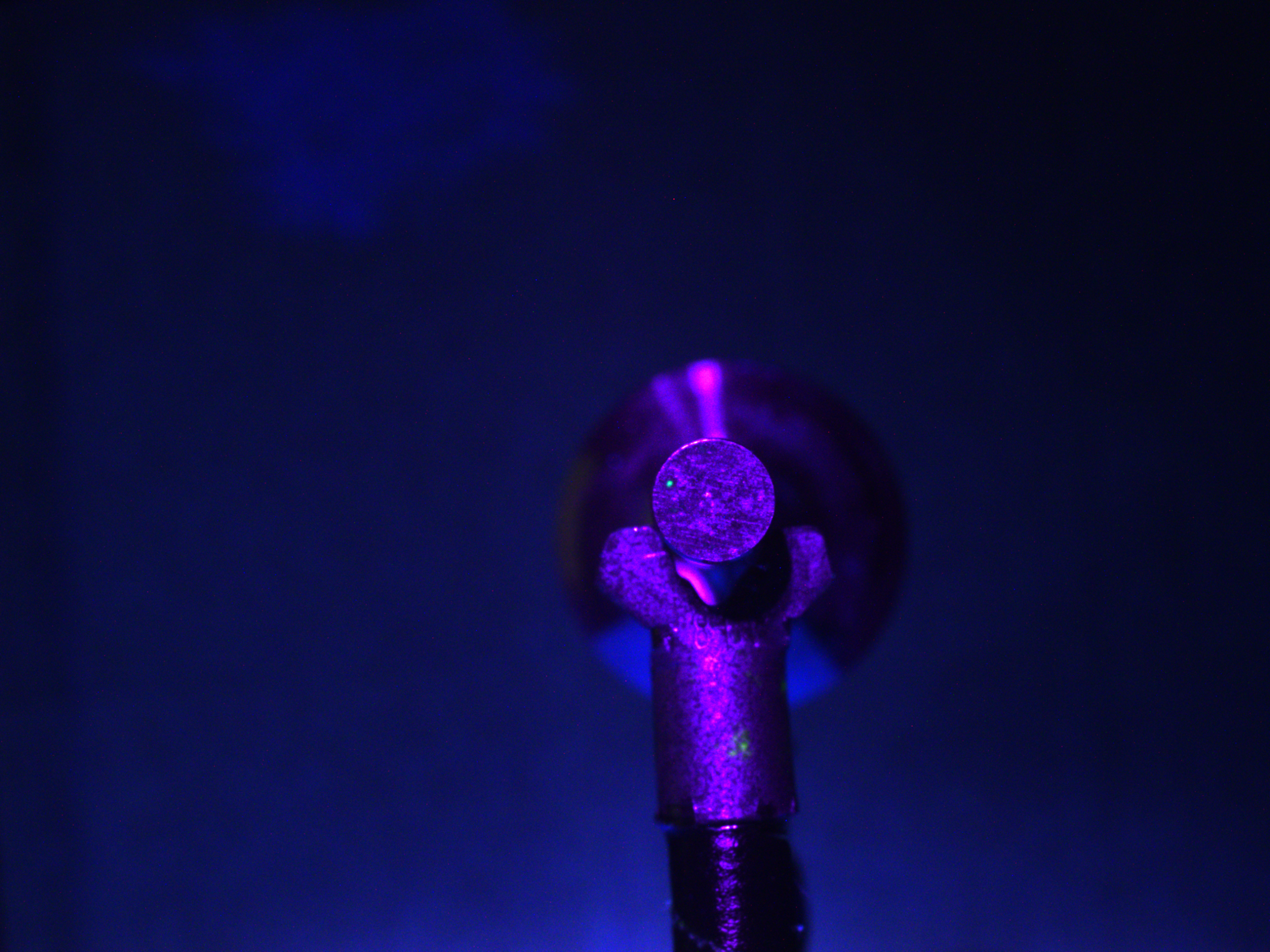 Engine valve tip NG defect 2