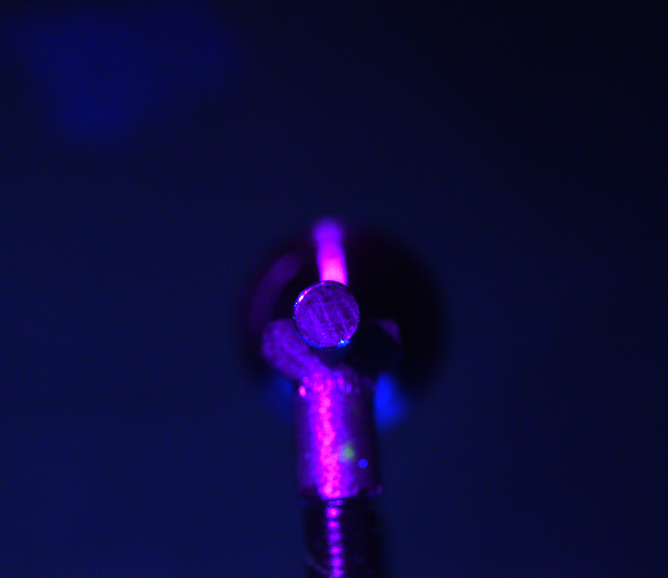 Engine valve tip — OK specimen